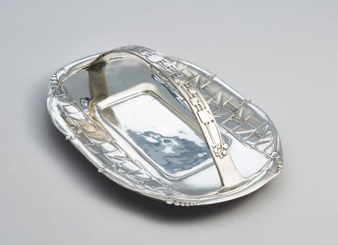 https://iiif.discovernewfields.org/iiif/3/53387-cffe9b4de227dc3b